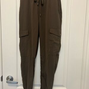 Women’s Ardene Brown Cargo Jogger Pants – Size Small